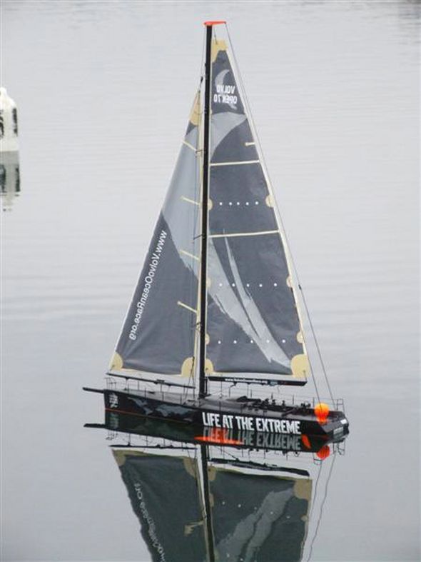 rc racing yacht